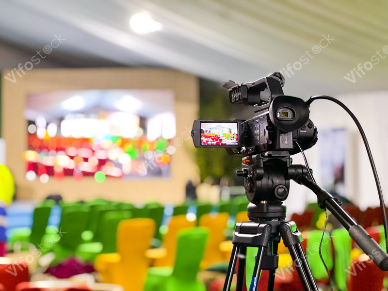 Live Streaming, Sony ZV 90 on a Tripod, IMG 9935